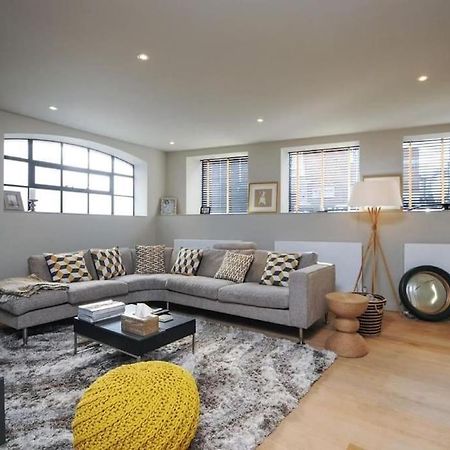 Manhattan Style Apartment In Fulham ลอนดอน ภายนอก รูปภาพ