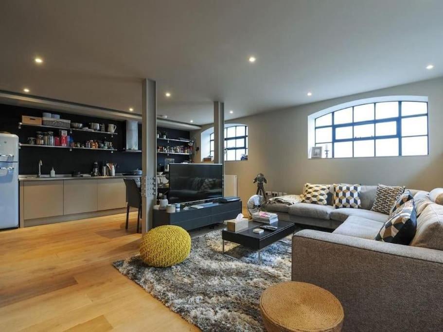 Manhattan Style Apartment In Fulham ลอนดอน ภายนอก รูปภาพ