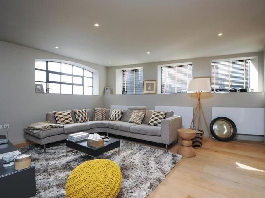 Manhattan Style Apartment In Fulham ลอนดอน ภายนอก รูปภาพ