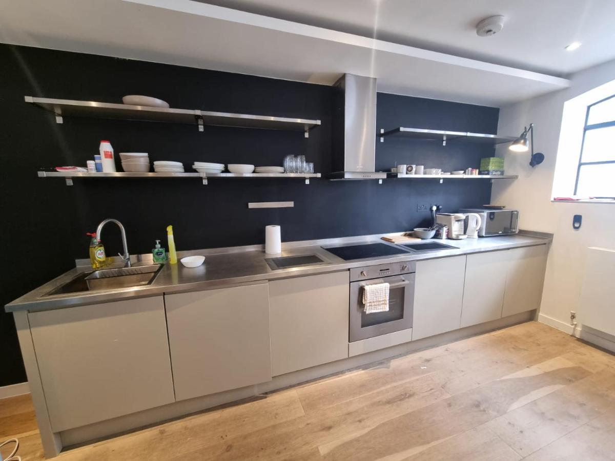 Manhattan Style Apartment In Fulham ลอนดอน ภายนอก รูปภาพ