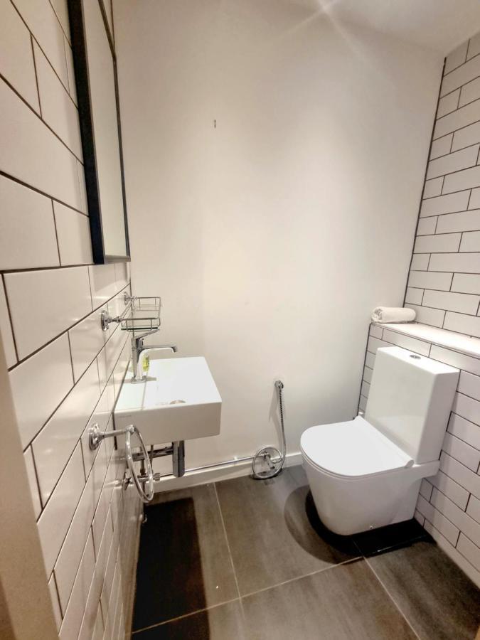 Manhattan Style Apartment In Fulham ลอนดอน ภายนอก รูปภาพ